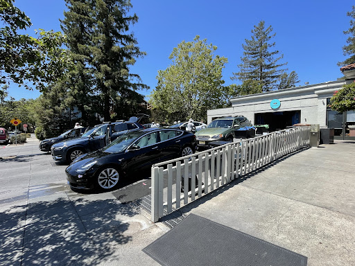 Matt and Jeff's Car Wash & Detail en San Rafael