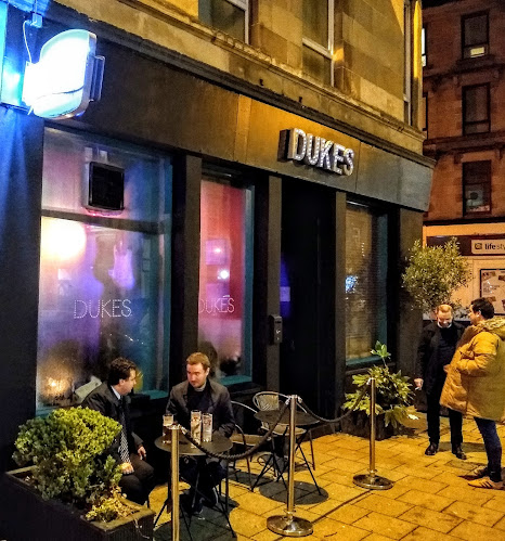 Dukes Bar - Pub
