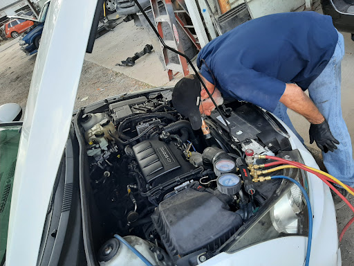 Auto Repair Shop «Robert Hart Auto Repair», reviews and photos, 19023 US-41, Lutz, FL 33549, USA