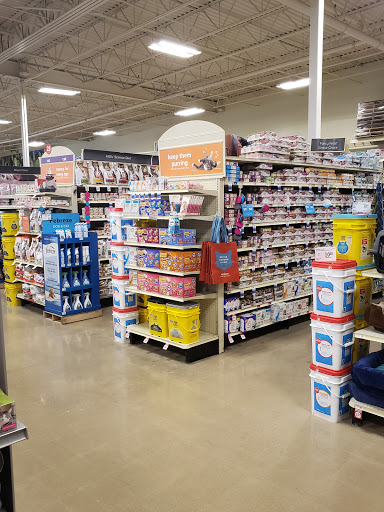 Pet Supply Store «PetSmart», reviews and photos, 159 N Weber Rd, Bolingbrook, IL 60490, USA