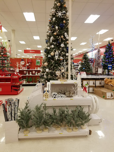 Department Store «Target», reviews and photos, 5000 Grandview Pkwy, Davenport, FL 33837, USA