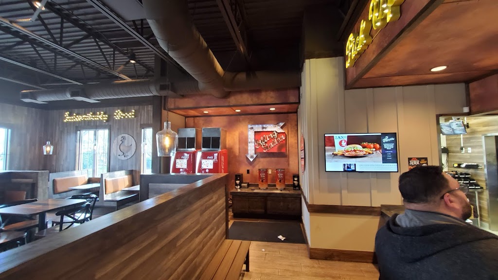 Zaxby’s Chicken Fingers & Buffalo Wings 32809