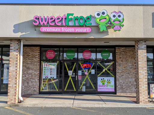 sweetFrog, 34 Shunpike Rd #28, Cromwell, CT 06416, USA, 