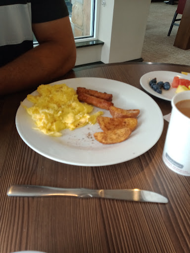 Hotel «Hilton Garden Inn Tyler», reviews and photos, 220 E Grande Blvd, Tyler, TX 75703, USA