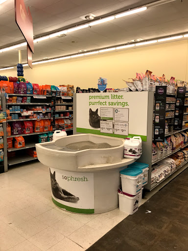 Pet Supply Store «Petco Animal Supplies», reviews and photos, 1820a W Uintah St, Colorado Springs, CO 80904, USA