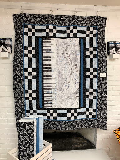 Quilt Shop «2nd Street Quilt Shop», reviews and photos, 116 W 2nd St, Rochester, MI 48307, USA