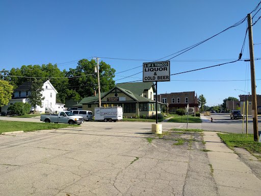 Tobacco Shop «Tobacco & Dollar Up», reviews and photos, 10217 N Main St, Richmond, IL 60071, USA