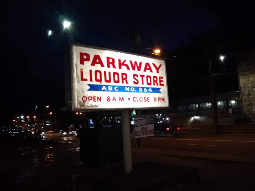 Liquor Store «Parkway Liquor Store», reviews and photos, 288 Parkway, Gatlinburg, TN 37738, USA