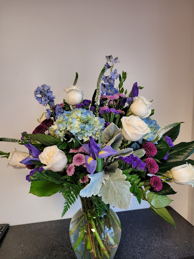 Florist «Chantilly Flowers», reviews and photos, 14514 Lee Rd E, Chantilly, VA 20151, USA