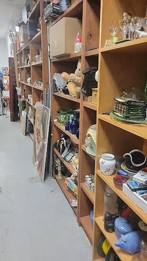 Antique Store «The Antique & Thrift Shop», reviews and photos, 100 Sunrise Hwy, Valley Stream, NY 11581, USA