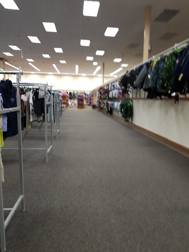 Clothing Store «Burlington Coat Factory», reviews and photos, 4293 Winston Ave #2, Covington, KY 41015, USA