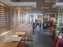 Atmosphère du Restauration rapide McDonald's à Saint-Albain - n°19