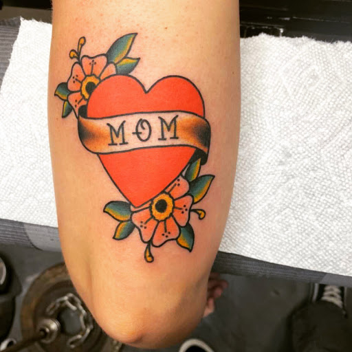 Tattoo Shop «2 Chairs Tattoo», reviews and photos, 5032 Lemmon Ave, Dallas, TX 75209, USA