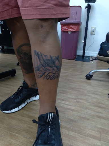 Tattoo Shop «That Tattoo Studio», reviews and photos, 605 N Washington Blvd, Sarasota, FL 34236, USA