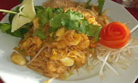 Phat thai du Restaurant thaï NEMS DE PAPI à Rochefort - n°1