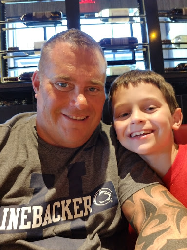 Shoe Store «Famous Footwear Outlet», reviews and photos, 623 Stanley K Tanger Dr, Lancaster, PA 17602, USA