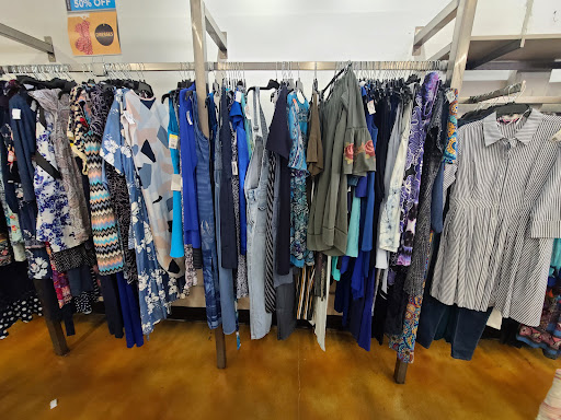 Thrift Store «Goodwill Store», reviews and photos, 23740 El Toro Rd e, Lake Forest, CA 92630, USA