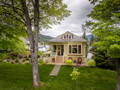 Kaslo House Vacation Lodging