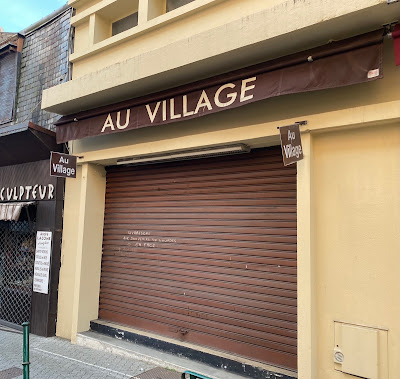 Au Village à Lourdes