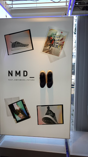 Shoe Store «Adidas Originals», reviews and photos, 8009 Melrose Ave, Los Angeles, CA 90046, USA