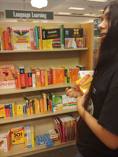 Barnes & Noble image