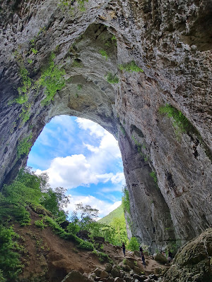 Grotte Sarrazine à Nans-Sous-Sainte-Anne