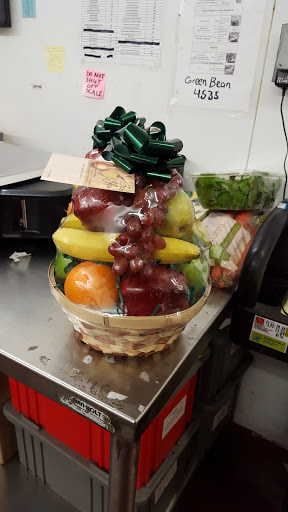 Grocery Store «Hannaford Supermarket», reviews and photos, 5 Gilbert St, North Brookfield, MA 01535, USA