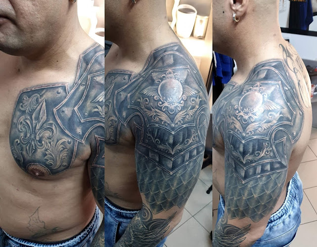 Salon De Tatuaje "Tattoo Arad Solaly" - Studio de tatuaje