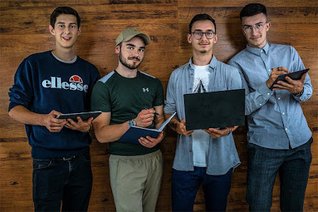 make IT work. Das Computerquartett Kötschach 249, 9640 Kötschach-Mauthen, Österreich