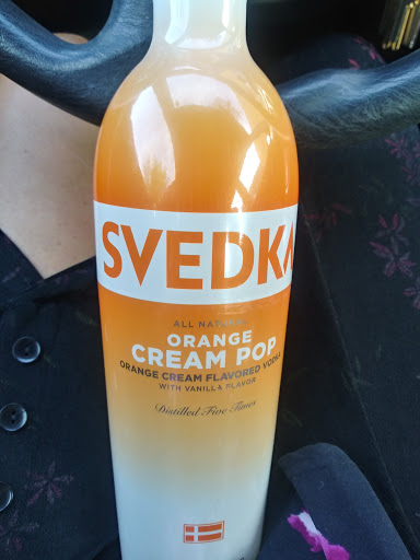 Liquor Store «Hyland Hills Liquor Store», reviews and photos, 14334 SW Allen Blvd, Beaverton, OR 97005, USA