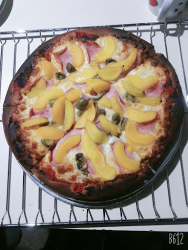 Opiniones de Pastelería y pizzería "Date un gustito" en Huancayo - Panadería