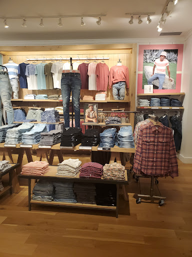 Clothing Store «AEO & Aerie Store», reviews and photos, 400 Ernest W Barrett Pkwy NW, Kennesaw, GA 30144, USA