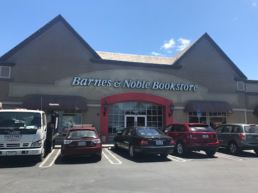 Barnes & Noble, 1091 El Camino Real, Redwood City, CA 94063, USA, 