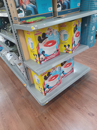 Discount Store «Walmart», reviews and photos, 7600 SW Dartmouth St, Tigard, OR 97223, USA