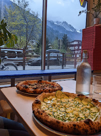 Pizza du Pizzeria The Dainty Pizza à Chamonix-Mont-Blanc - n°3