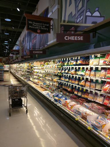 Shopping Mall «Hilldale Shopping Center», reviews and photos, 726 N Midvale Blvd, Madison, WI 53705, USA