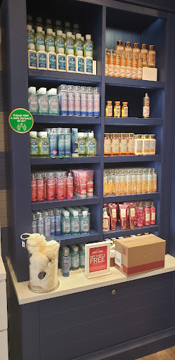 Beauty Supply Store «Bath & Body Works», reviews and photos, 10343 E US Hwy 36, Avon, IN 46123, USA