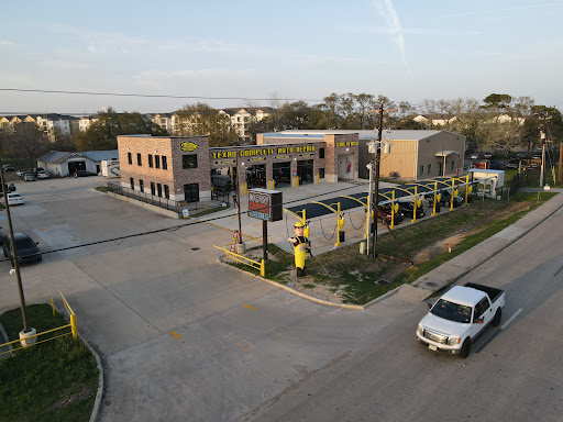 Texas Complete Auto Repair and  Lube and  and Car Wash en Kemah