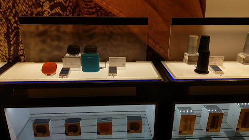 Home Audio Store «Bose Showcase Store», reviews and photos, 700 SW 5th Ave #1034, Portland, OR 97204, USA
