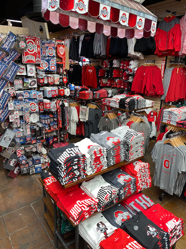 Sportswear Store «Rally House Rookwood», reviews and photos, 2705 Edmondson Rd, Cincinnati, OH 45209, USA