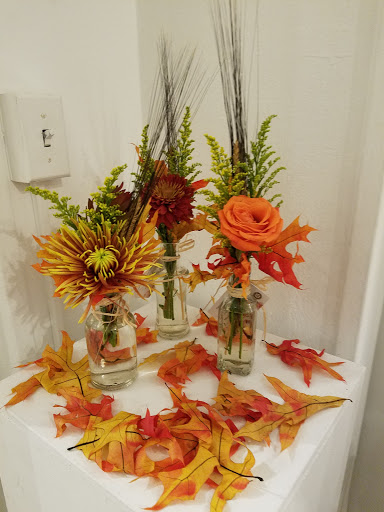 Florist «Country Village Florist and Gifts, Inc.», reviews and photos, 212 E Main St, East Islip, NY 11730, USA