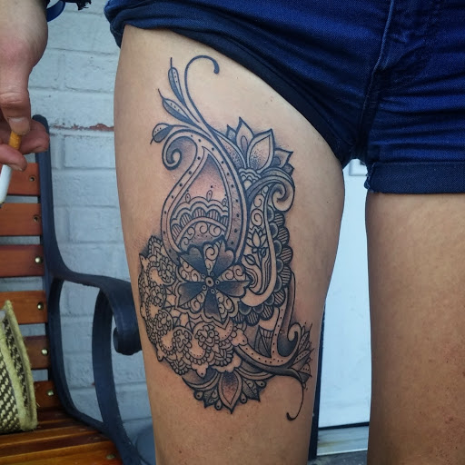 Tattoo Shop «Blu Gorilla Tattoo», reviews and photos, 1409 King St, Charleston, SC 29403, USA