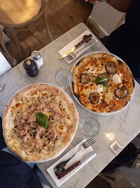 Pizza du Restaurant italien GEMINI LEGENDRE - Pasta & Pizze à Paris - n°2