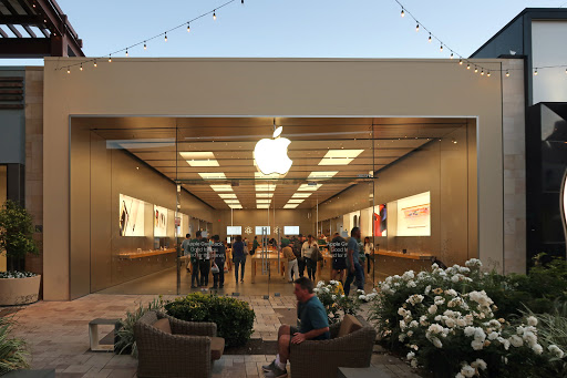 Apple Valencia Town Center image