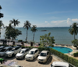 The Loft Seaside Sriracha Hotel photo