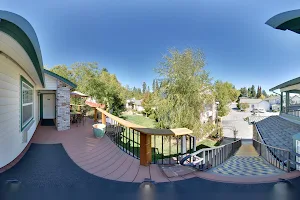 Grass Valley Courtyard Suites image