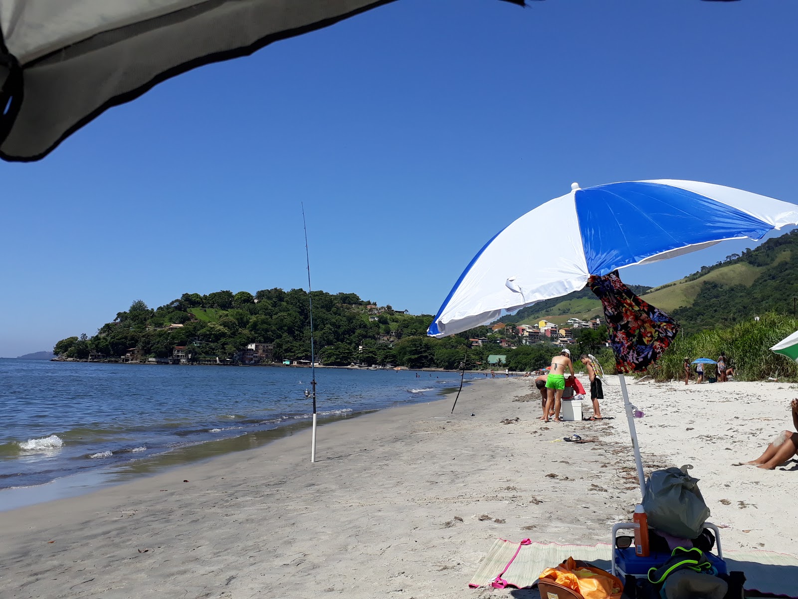 Foto van Sahy Beach met recht en lang