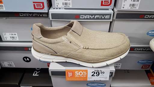 Shoe Store «Rack Room Shoes», reviews and photos, 735 Premium Outlets Blvd, Hagerstown, MD 21740, USA