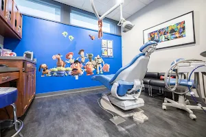 AOMS Pediatric & Children's Dentistry image