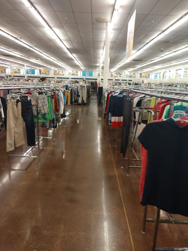 Thrift Store «Goodwill Super Store», reviews and photos, 825 W Pipeline Rd, Hurst, TX 76053, USA